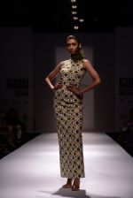 Model walks for Chandrani, Mrinalini, Dhruv-Pallavi Show at Wills Fashion Week 2013 Day 5 on 17th March  (2).JPG